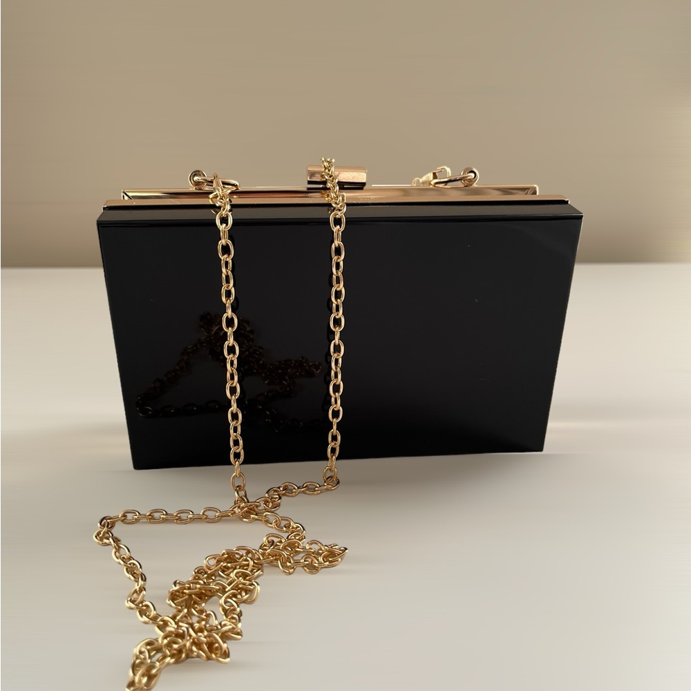 Box Clutch Bag with Crossbody Chains - Black